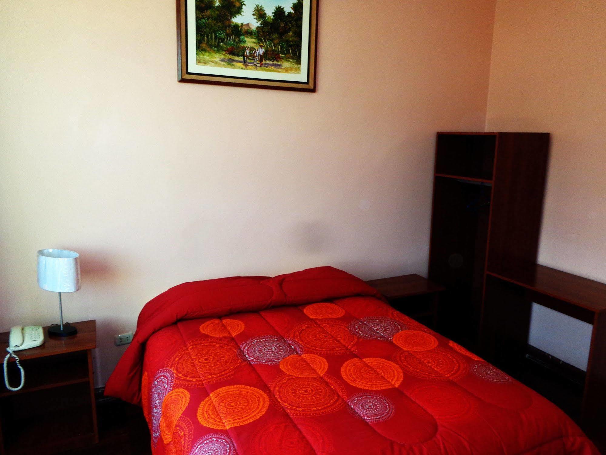 Hotel Colon Plaza Ica Kültér fotó